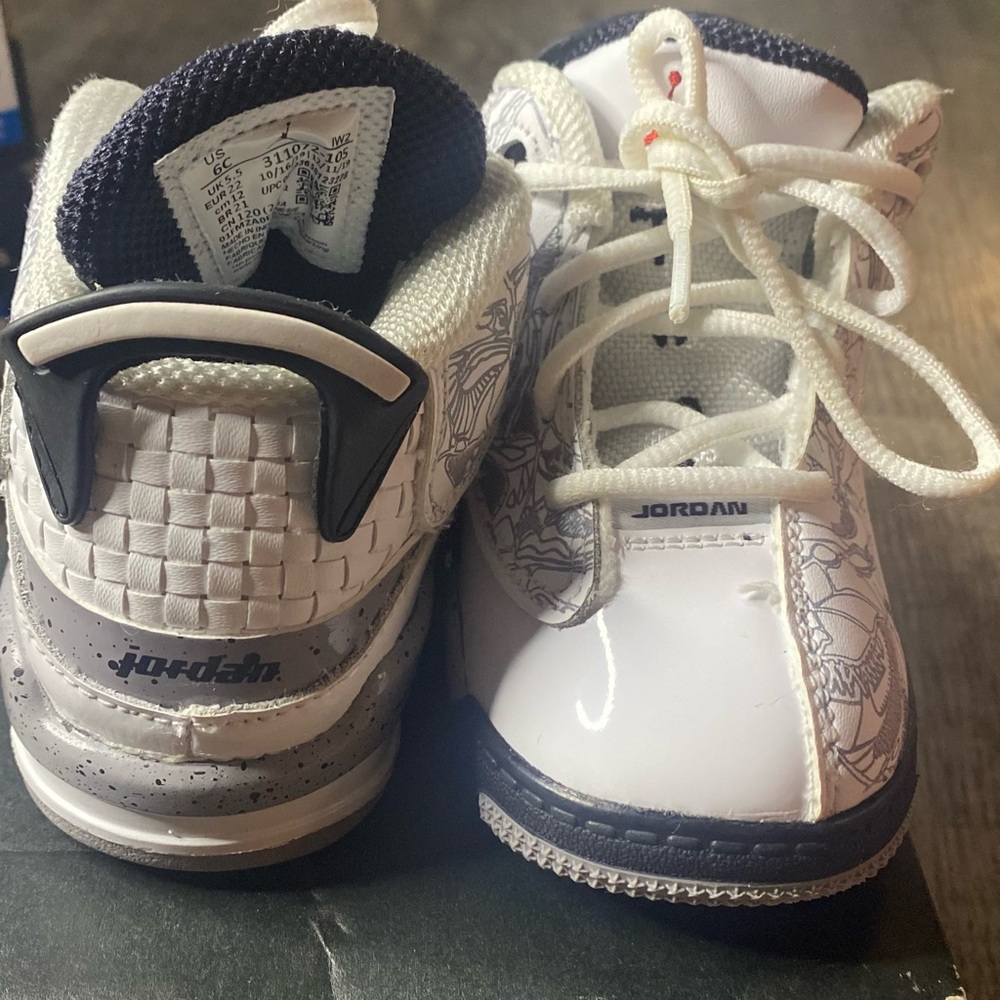 Jordan toddler white sneakers, Size 6C shoe in very good condition.